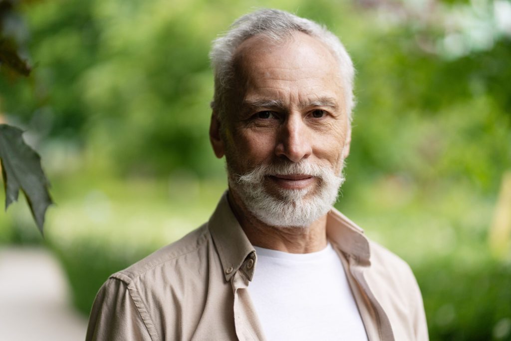 starzejący się mężczyzna